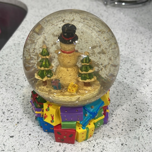 Christmas "Gifts" Snowman & Christmas Trees Snow Water Globe - Picture 3 of 5